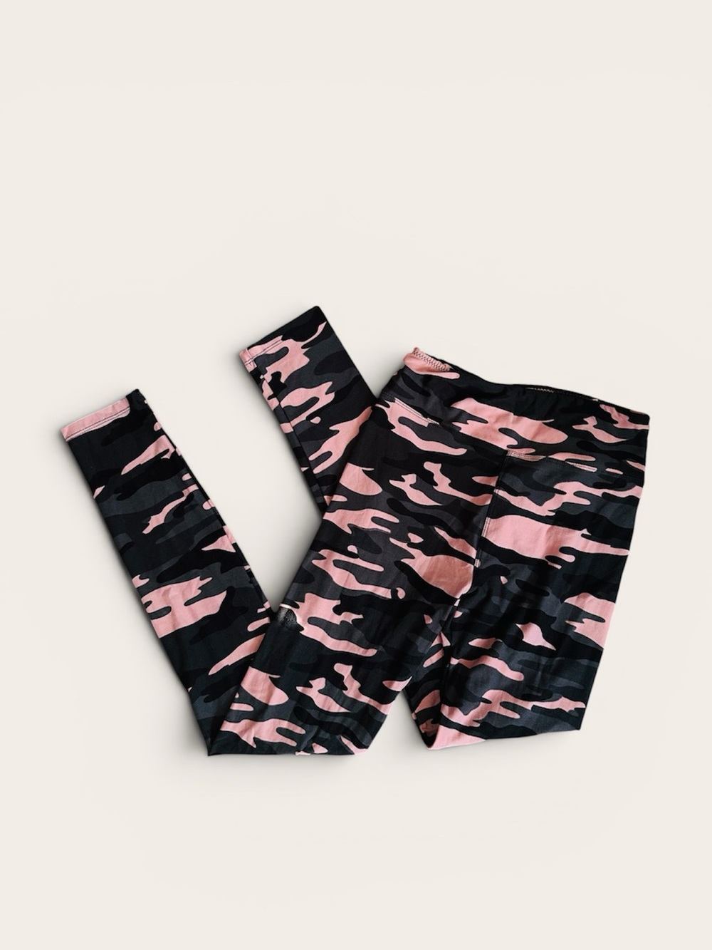 Women’s Pink & Black Camo High-Waist Leggings